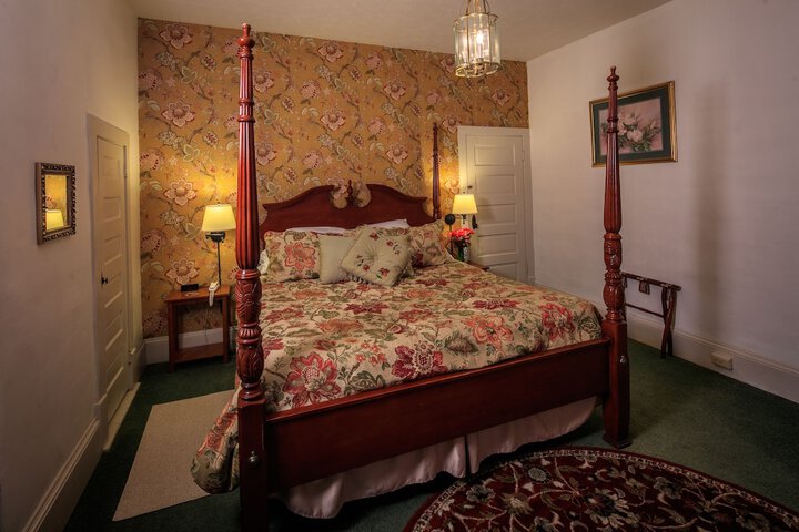 Room 12 of 95