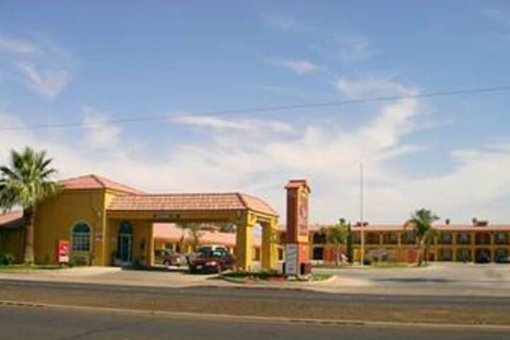 Hotel 6 of 27