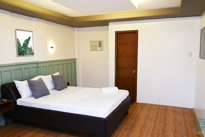 Room 4 of 15