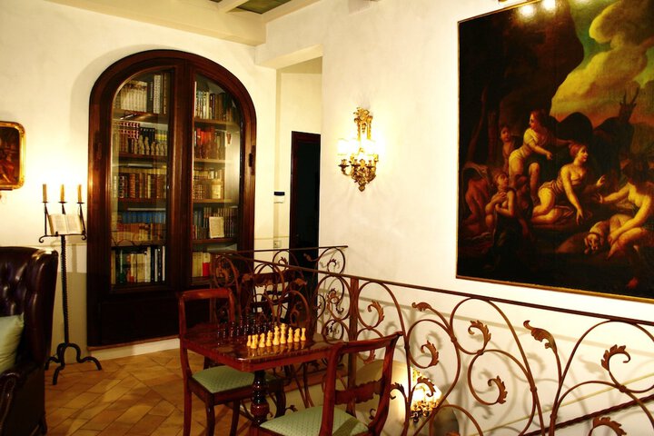 Hotel Interior 6 of 41