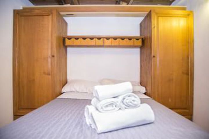 Room 34 of 160