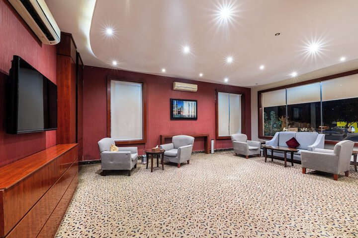 Guest Lobby