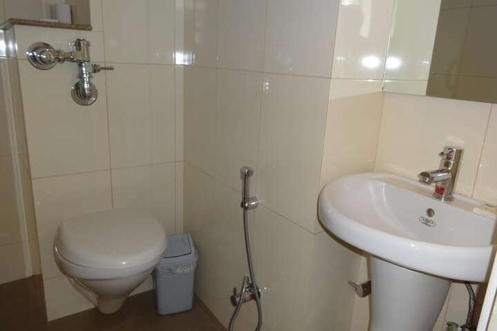 Clean Restrooms