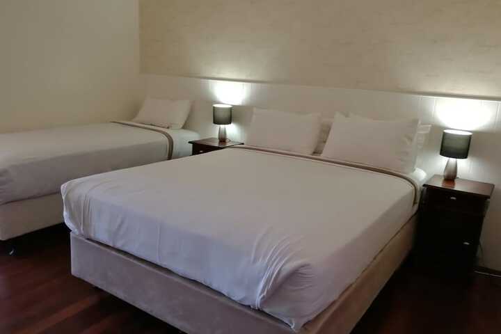 Room 8 of 42