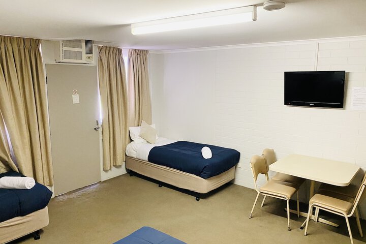 Room 21 of 50