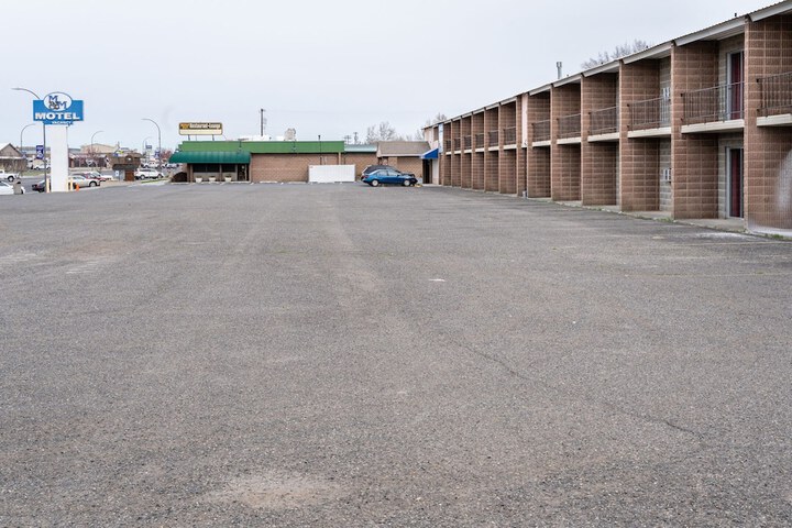 Property Grounds 27 of 31