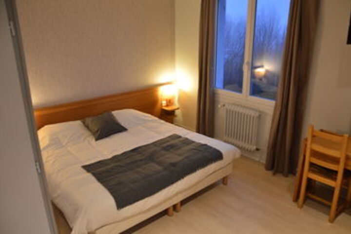 Room 33 of 61