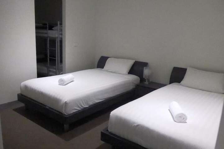 Room 12 of 26