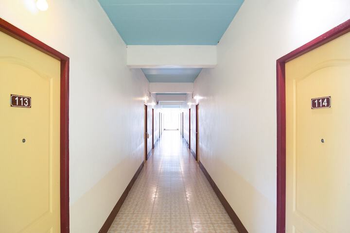 Ballroom/Hall 64 of 83