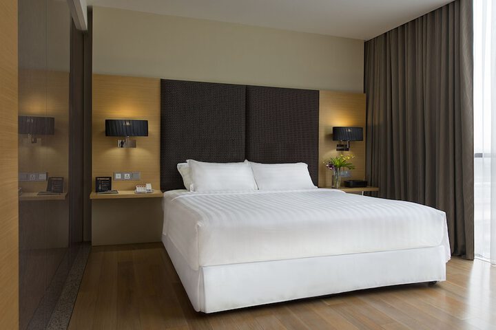 Room 6 of 55
