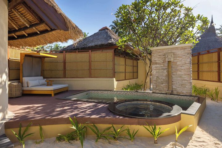 Jetted tub