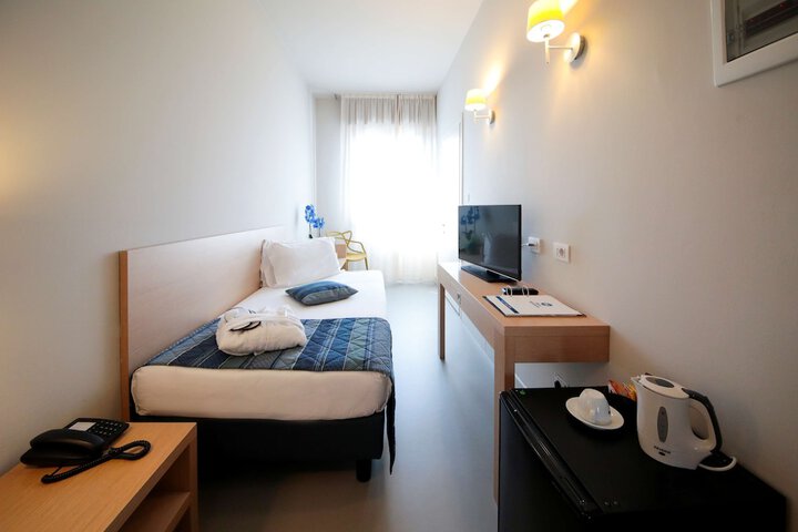 Room 22 of 46