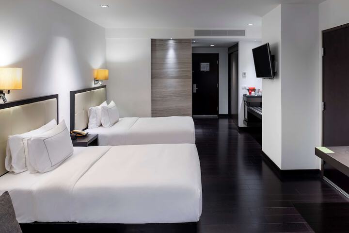 Room 42 of 115