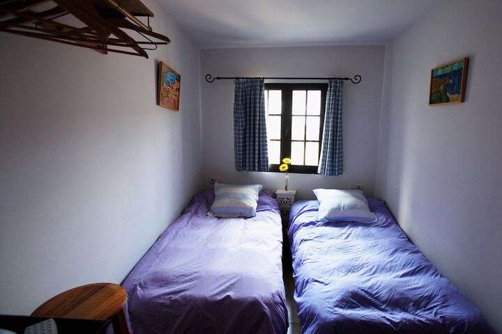Room 7 of 8