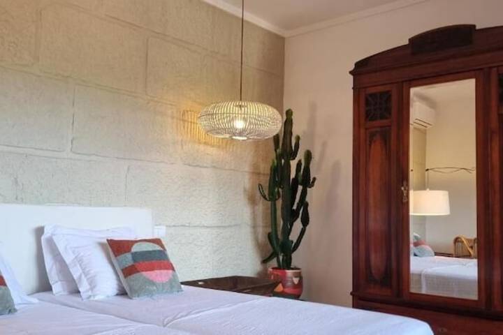 Room 10 of 118