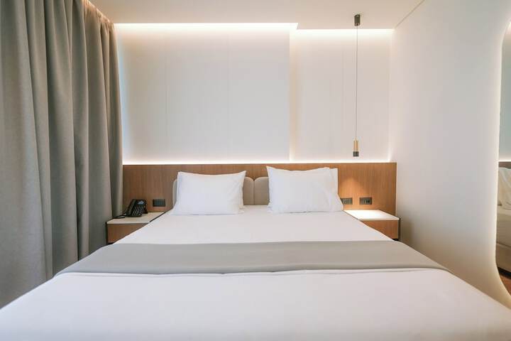 Room 5 of 50