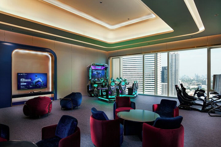 Room 50 of 100
