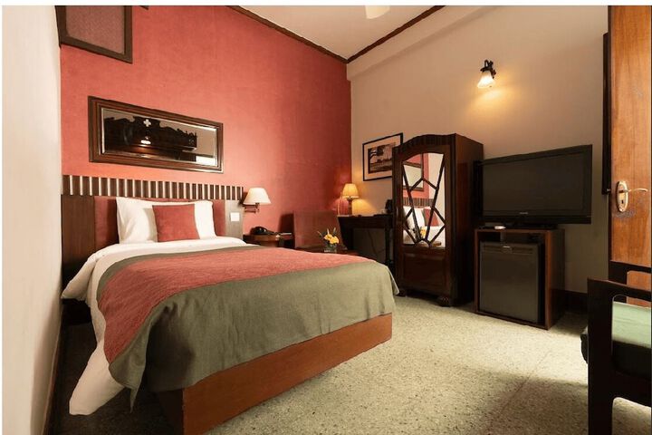 Room 7 of 22