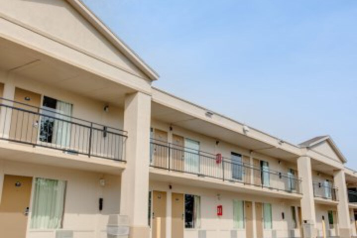 Hotel 50 of 51