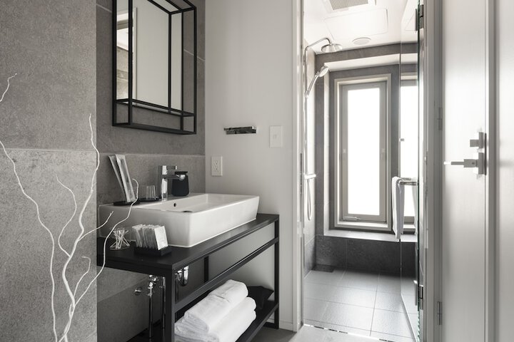 Room 95 of 118