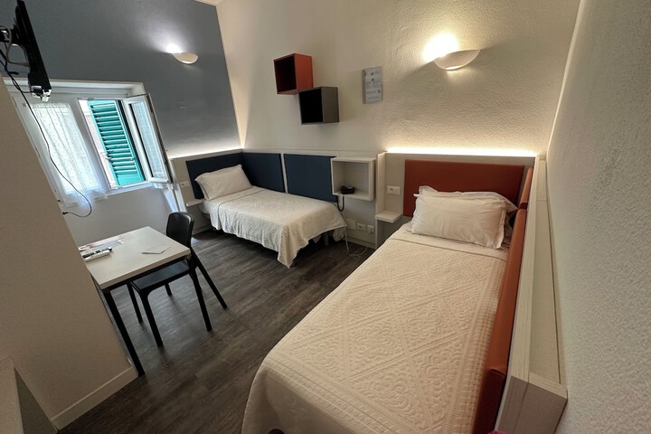 Room 14 of 53