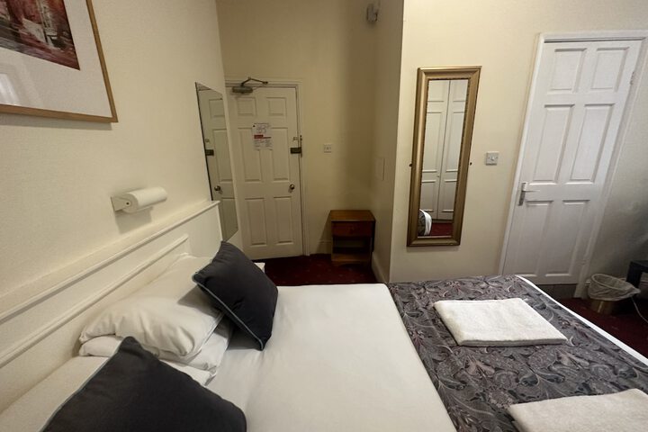 Room 29 of 89