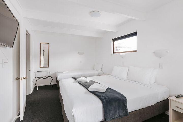 Room 10 of 63