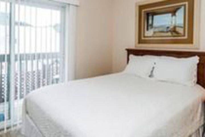 Room 44 of 111