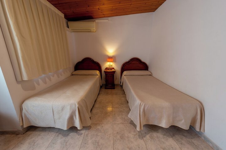 Room 16 of 55