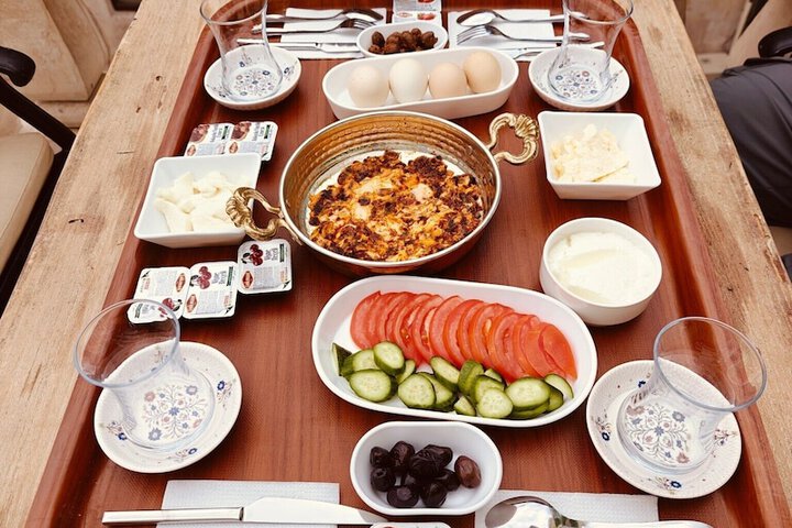 Dining 83 of 88