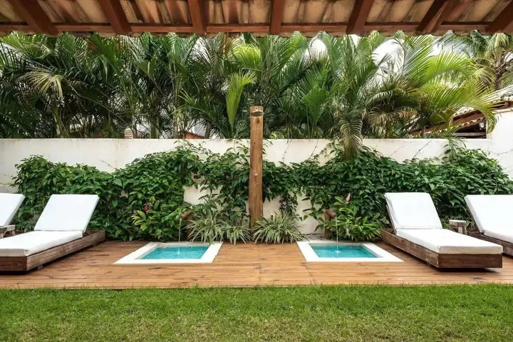 Exterior of SUITES NA CHARMOSA VILA DO OUTEIRO