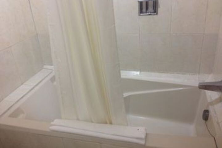 Room 7 of 26