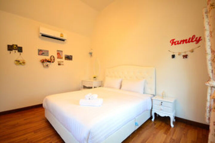 Room 34 of 59