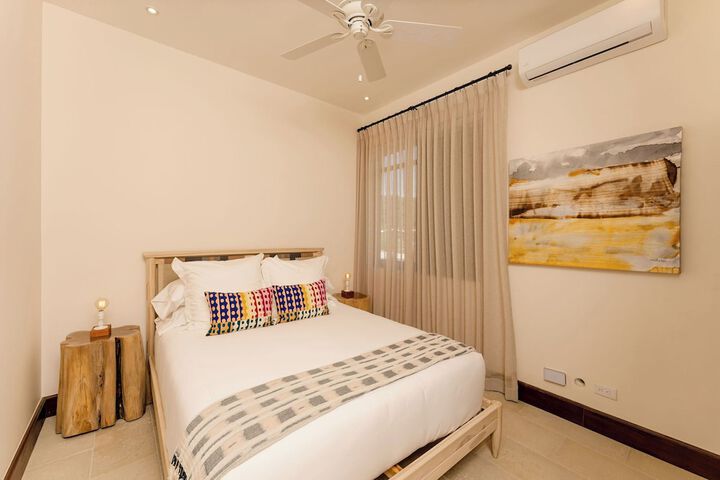 Room 285 of 1000