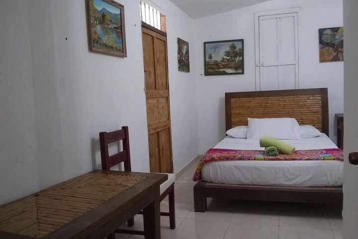 Room 20 of 33