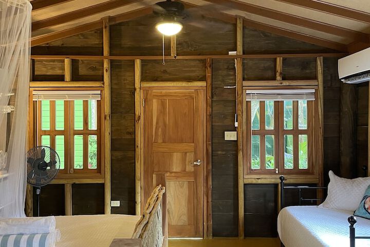 Room 5 of 33