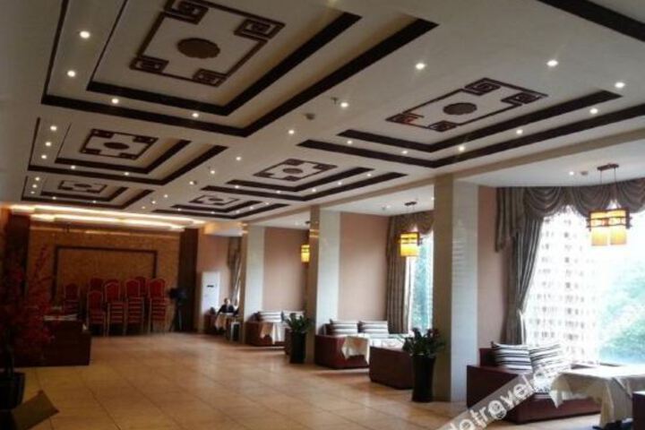 Hotel Interior 10 of 15
