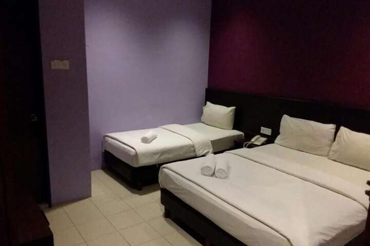 Room 13 of 43