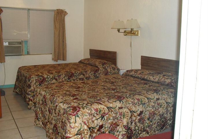 Room 9 of 62