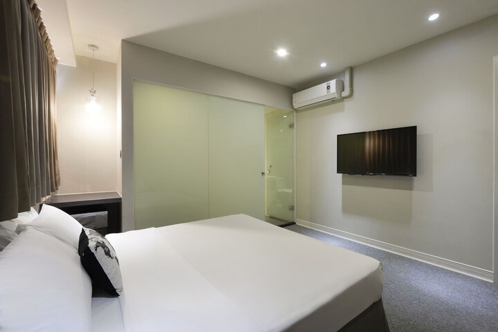 Room 31 of 44