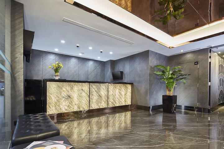 Concierge desk