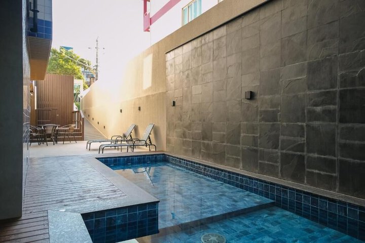 Pool 237 of 269
