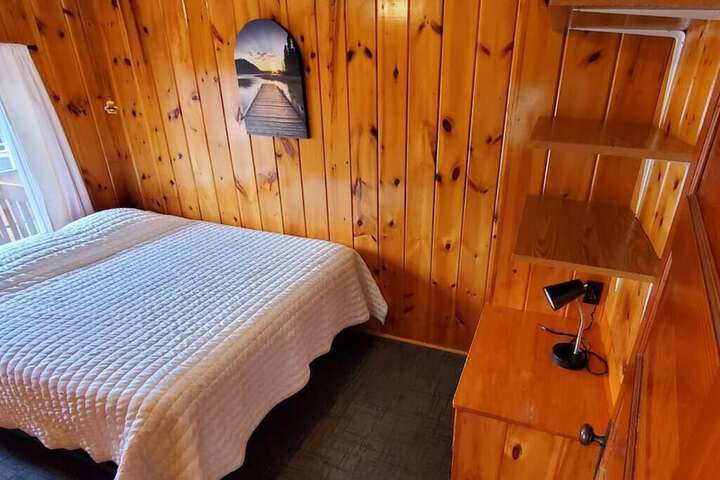 Room 27 of 195