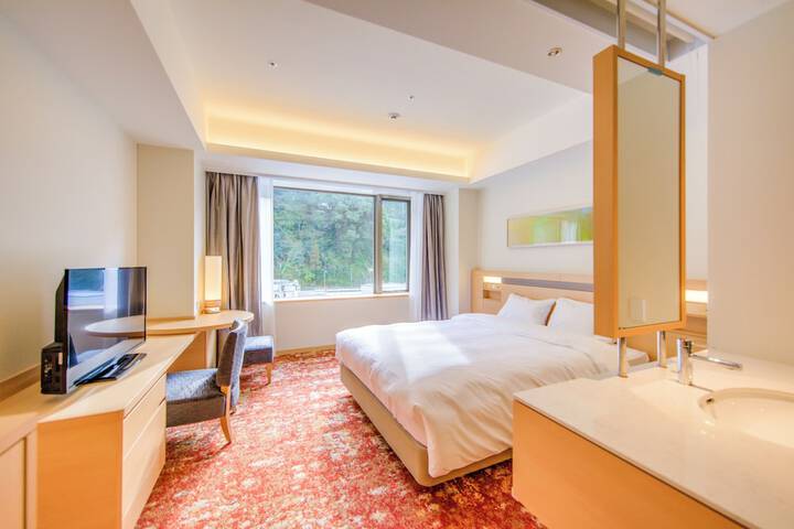 Room 15 of 74