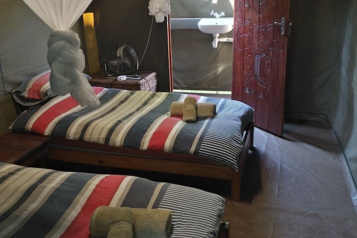 Room 11 of 24
