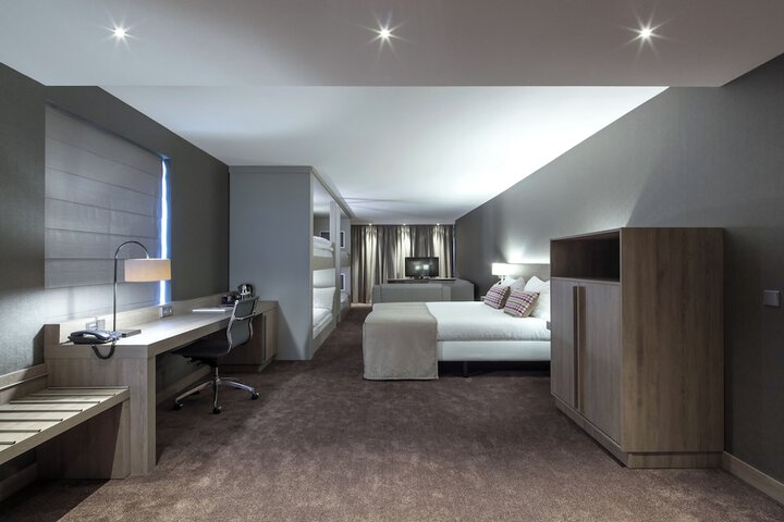 Room 35 of 112
