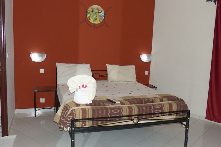 Room 16 of 62