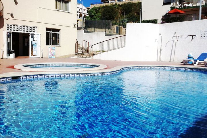Hotel with Pool