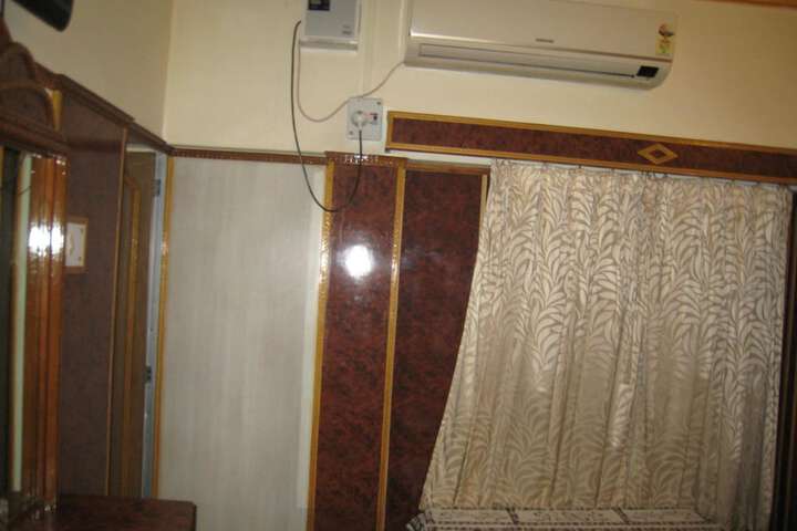 Room 20 of 38