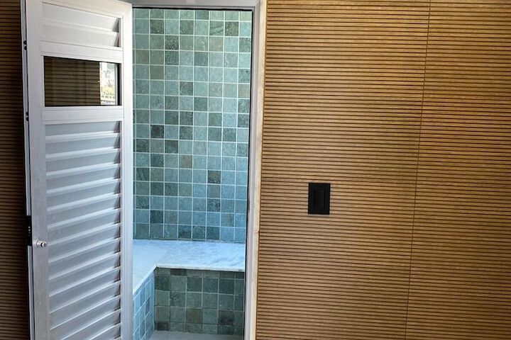 Steam room